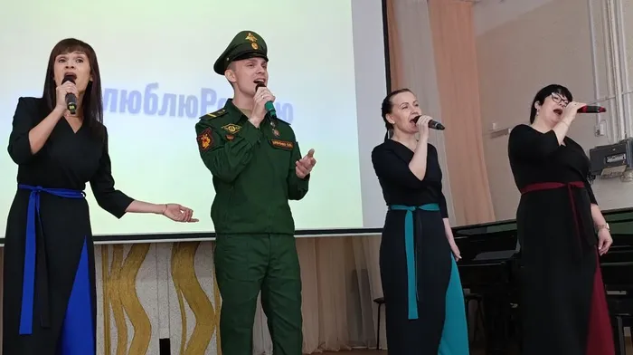 На фото ансамбль творческих работников РЦКД КультУРА