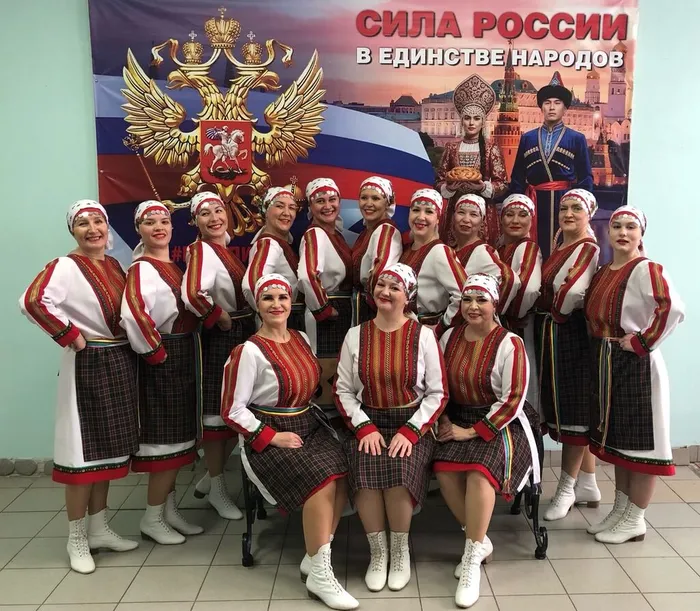 танцевальный коллектив "Россияночка плюс" побывал в городе Орлове на областном конкурсе хореографических коллективов «Шире круг»