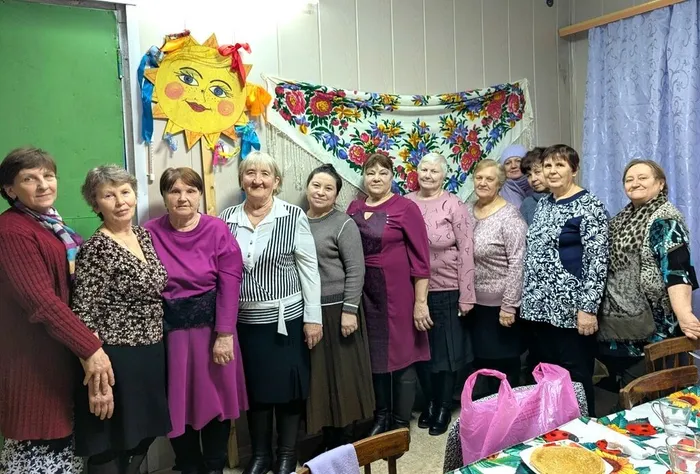 участницы клуба "Сударушки"